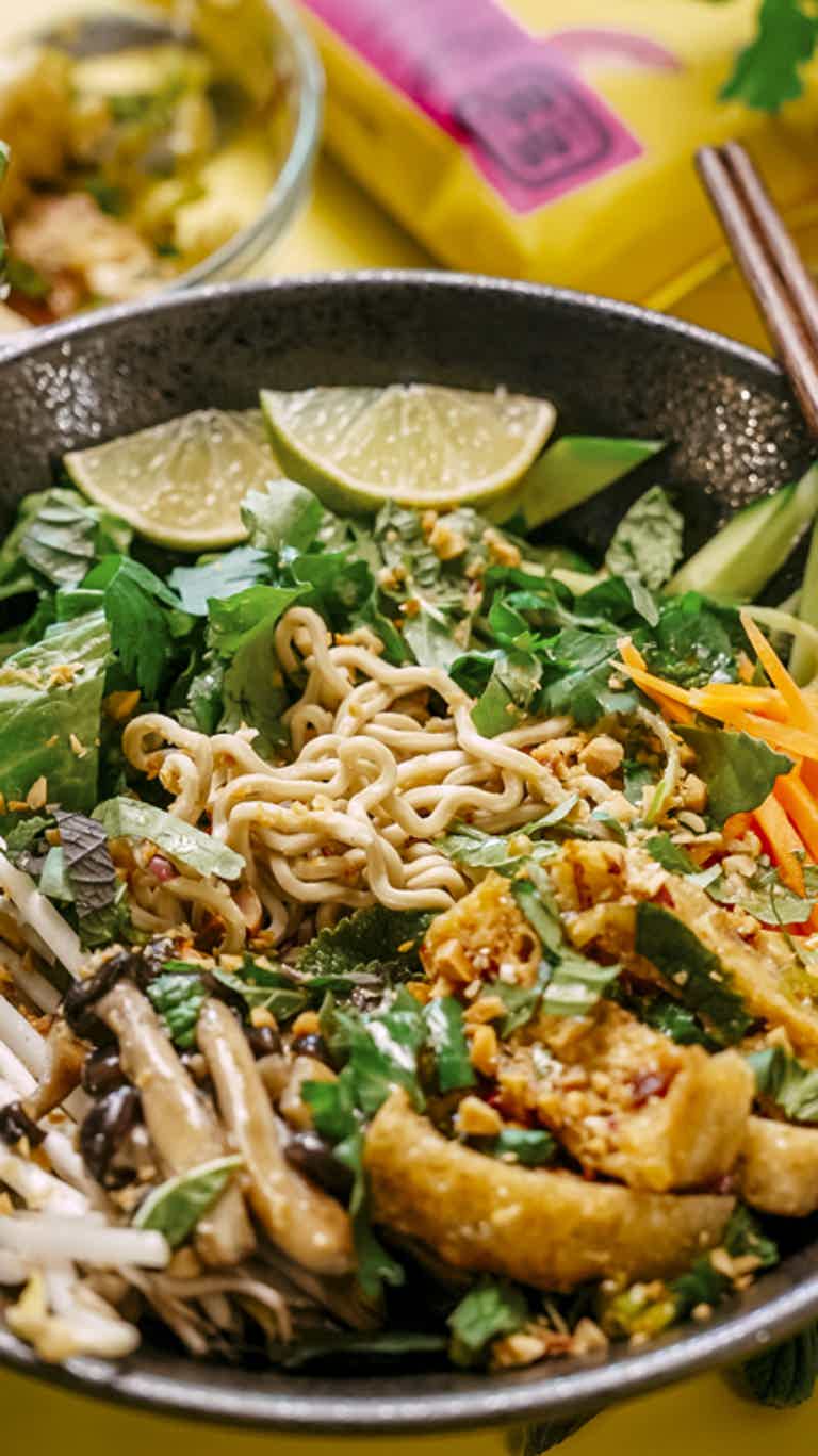 Vietnamese Cold Noodle Ramen