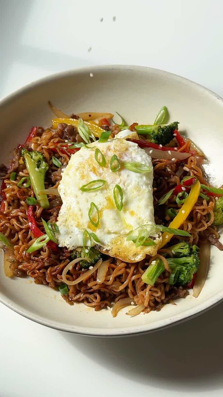 20-Minute Beef Ramen Stir-Fry